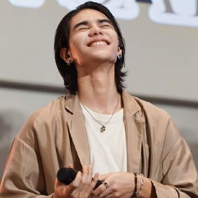 โลกของดาวเสาร์🪐 #JeffSatur 🌻💛
เด็กเล็ก@BarcodeTin 💜
แอคหลัก@lawa_26parichat