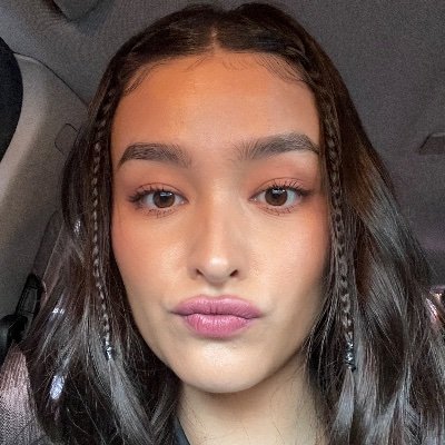 Liza Soberanoさんのプロフィール画像