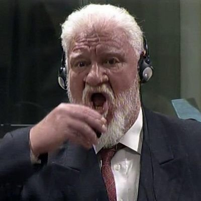 irQuu's profile picture. Z placków, ciast i innych słodkości najbardziej lubię boczek oraz salceson.