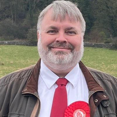 Husband, Dad, Son of the Rock, @stirlingcouncil Leader. @scottishlabour councillor for #StirlingEast. More at https://t.co/IdbCfDrZeM