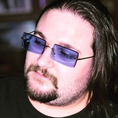 27 y.o , bartender 🍸🍹🍺Streameur ( sometime)