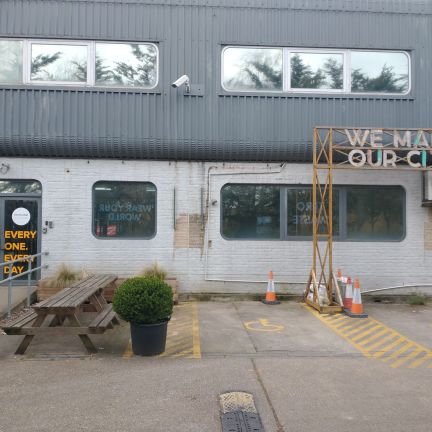 the warehouse on 47 Thames Road IG11 has been a life saver for residents of Barking & Dagenham. We need it to stay open