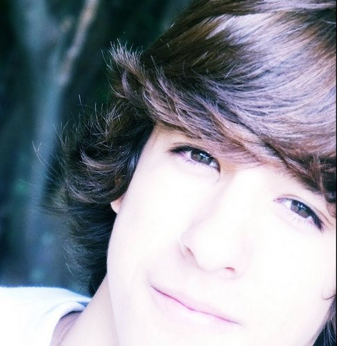 15 Anos , Dj ,Coordenador @EAZY TEEN,Set - http://t.co/B4BGo3o0hZ