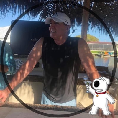 MarkBozzacco's profile picture. 🏴💛🖤☮️💟