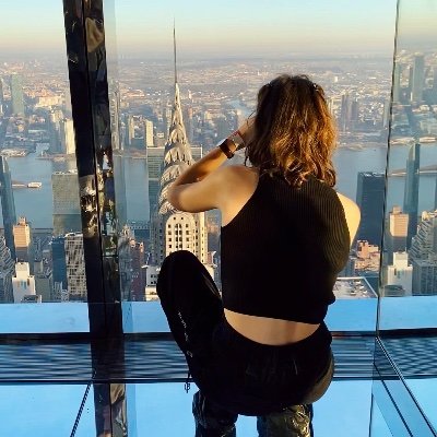 helenasfer's profile picture. Philosophie & Zeitgeschehen | Texte für @philomagde @FAZ_Feuilleton @_politoekonomie