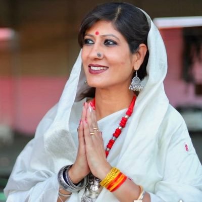 भाजपा जिला महामंत्री महिला मोर्चा राजगढ़,पूर्व प्रदेशमंत्री संस्कर्ति प्रकोष्ठ, पूर्व बोर्ड मेम्बर म.प्रदेश शासन MGSIRD जबलपुर, प्रदेशध्यक्ष महिलास्वर्णकार समाज
