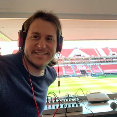 Periodista deportivo. Comentarista en transmisiones de fútbol @splendidam990 Independiente en @radiofmq “Los Más Grandes” en @Radio_770