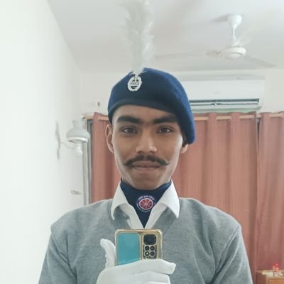 NSS VOLUNTEER🇮🇳
RDC 2023 Platoon Commander🤗 Instagram Profile:-https://t.co/y0ChYlpWxS