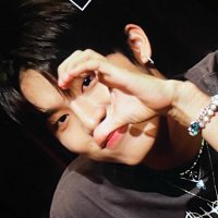 re (@mactaadid) 's Twitter Profile