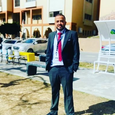 حاصل على درجة الدكتوراة في الخدمة الاجتماعية من جامعة الاسكندرية
فلسطيني
