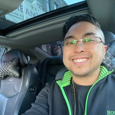 Kind & Cocky King 👑 | DJ & Music Lover - ♥️ Trance, Techno, Tech House, REZZ 🎶| 💚 Investing | 💙 Food & 🍷| An original is hard to find but easy to recognize