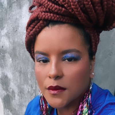 eusoumarcella's profile picture. Tudo é político quando você é uma mulher.