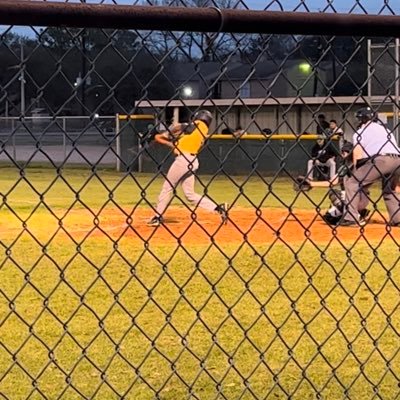 5’10 160lbs RHP,Middle infielder- Eisenhower Baseball | CO’ 25 | Be a better version of yourself | # SWOOP🦅