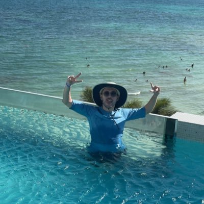 andrewmichaels0's profile picture. 🐶 #Sociologist Next step➡️ #MPH