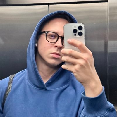 tarasevich's profile picture. 