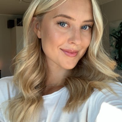 Baylynne_'s profile picture. dumbest woman that ever womaned