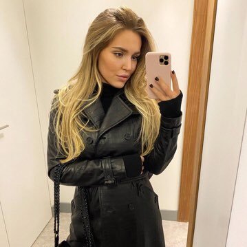 We were born into this world to be a better self, not a better person.🍸🧘🏻♀️🎼🎹