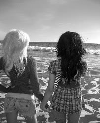 FemaleToFemale's profile picture. The mind of a girl is complicated. But the mind of a boy is simple.
And ladies; Feel free to ask me questions about your problems.