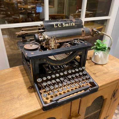 wlc_o's profile picture. Base Ball Bear / Free! 竜ヶ崎怜/岸辺露伴/ D4C/常闇踏陰/龍騎/皿/隣の芝生が青いかどうかは自分の目で見て判断する   選挙権を放棄する人間を軽蔑する