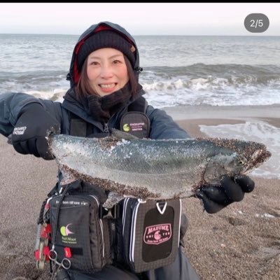 北海道で釣り、訪問看護師、柴犬と雑種猫飼い。 ブサイクな魚をデザインしメジャーなど販売してます！そこの変態モノ好きさんはURLからルーラでネットショップへ飛んでけえええ！