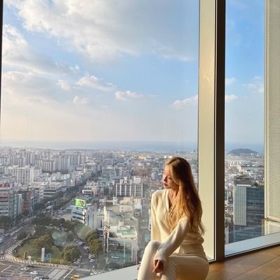 xadxb33176437's profile picture. 