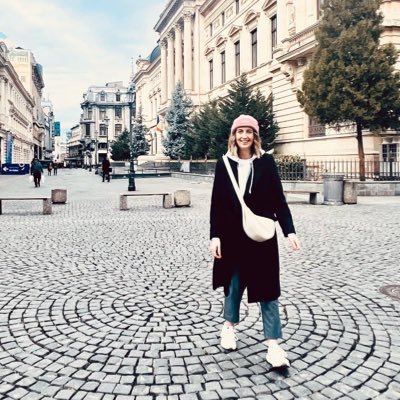 caitlinbma_'s profile picture. 