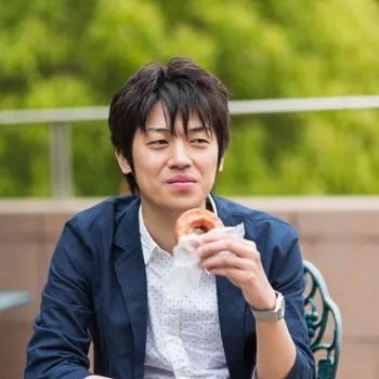 ■働き方に革命を起こす会社員
■トレーダー1年目で月収50万円増
■月収プラス5万円を稼ぐ方法を広める
■家族が命のパパです
■趣味①トレード
②夜景撮影
③ラグビー
★気軽にDMお待ちしています♪
🏉ラグビー仲間募集中🏉