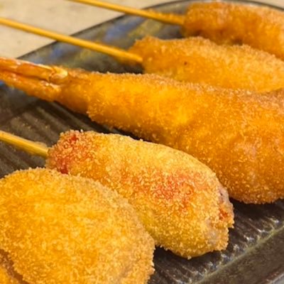 大阪串かつ『わらかど』17：00～22：00定休日木曜日 大阪市住之江区粉浜西3-1-13-8 電話08041125514南海本線『住吉大社』駅徒歩5分 26号線沿い、駐車場90分無料＃串かつ#串揚げ#子供食堂応援募金『ふれあい』運営本部。