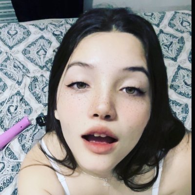 Prazer sou BRUNA VIEIRA, sou submissa e amo BDSM, vendo conteudo adulto e fui TOP1 GERAL BRASIL por quase 3 meses e ainda sou TOP1 Gratuitos descubra porque kk