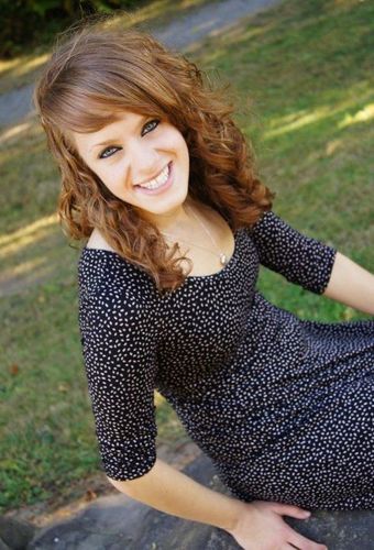 Just a girl making her way through college and loving life:)