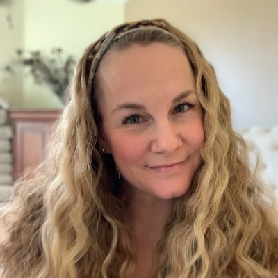 PassionPoppies's profile picture. Mom of 3, learning how to blog. While, traveling, journaling, cooking, mixing cocktails and all things DIY.