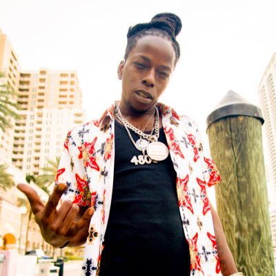 I.U, born Alieu Njie, is a young and upcoming artist out of Dade-County 305. His street swag is sure to excel in the modern day era of new artists.
