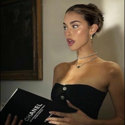 annie36126's profile picture. 