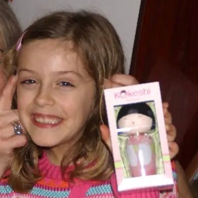 gosto de pouquíssimas coisas e crítico tudo, sou iludida aos sábados domingos e feriados