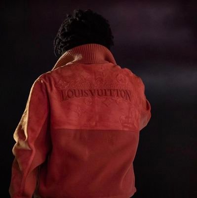 Motirenikejiola's profile picture. Pisces// Baddo fan//
Certified Linguist!
God's favorite baby 🥰
Badass Volleyballer🏐