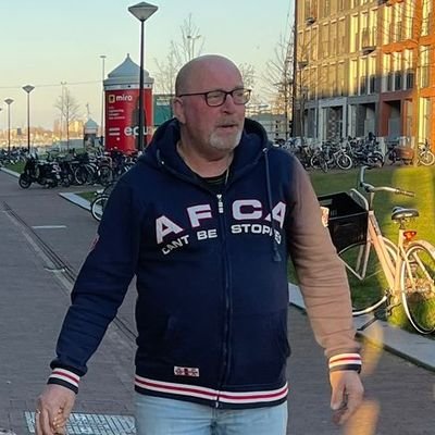 Mr_Lambik's profile picture. Gediplomeerd Schuldhulpverlener
#johnnycash #ajax