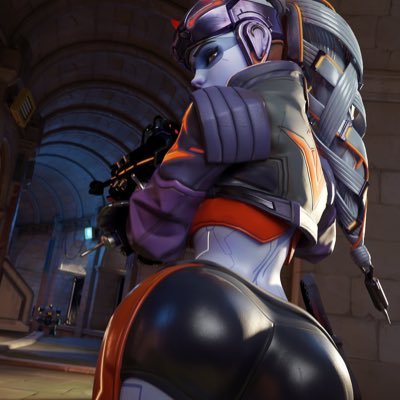 JustM3her3's profile picture. 23 y/o