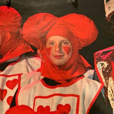 ESully55's profile picture. 