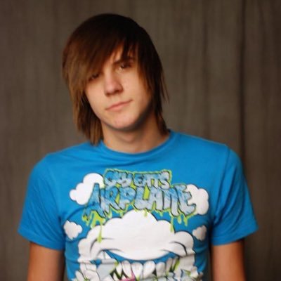 DavidRahTDG's profile picture. 33. Beer connoisseur, Twitch affiliate, and cohost of @DrunkenGamerPod & @PAPodcore! So grab a beer and come hang out in chat!