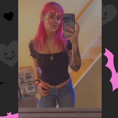 Manny | 29 | Anything & everything spooky & loud music | video games | cat mom | ♒️