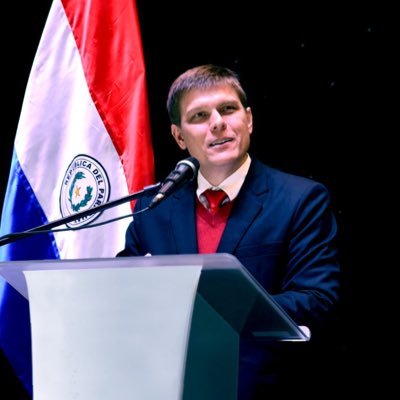 Exembajador Paraguayo en la República Oriental del Uruguay. Exministro de Educación y Ciencias del Paraguay. Esposo y orgulloso padre.