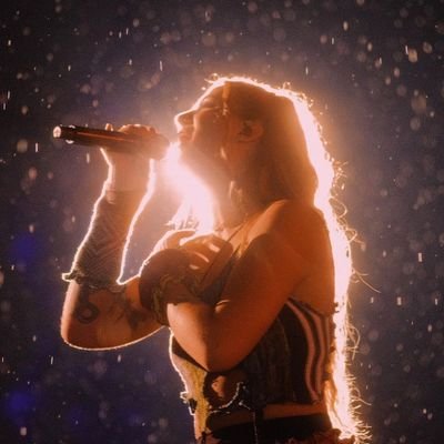 Aqui você me verá surtar pelo Flamengo e a minha soberana Elana Dara.
