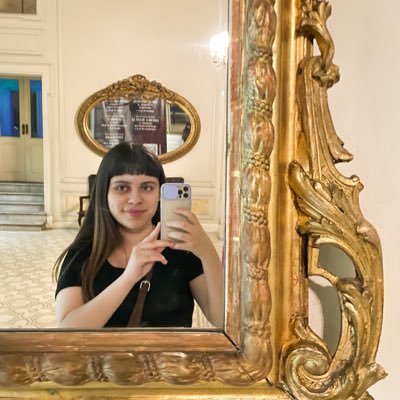 Politóloga. Feminista. Hablo demasiado de ciencia política, redes sociales y k-pop.