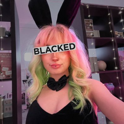 Just here to serve snow bunnies, cuck, 22 💕@blckedegirl 💕