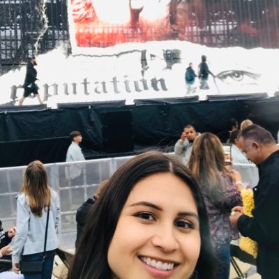 just another stan adding to the noise • LA Eras 8-9-23. 💖 • Swiftology, PhD
