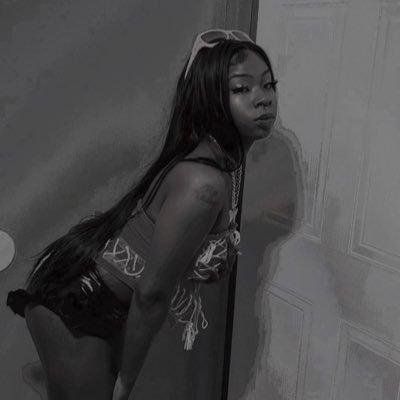 💰LLK 💓 . -amosc :@lekerionn2. Owner of : Cassie’s Pastries 🧁🍩 TroyU⚔️