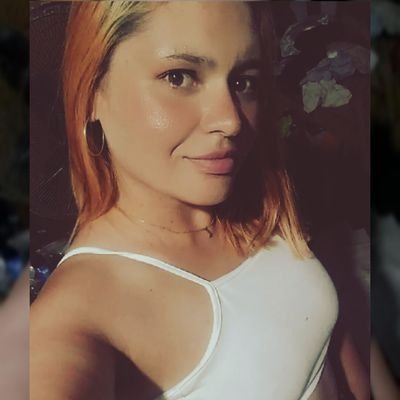 LulyRetamal's profile picture. Yo te prometo nunca lastimarte,aunq me pase el tiempo intentando q me ames,yo te prometo q siempre estaremos juntos, no importa la tormenta.🎵 siempre juntos❤.