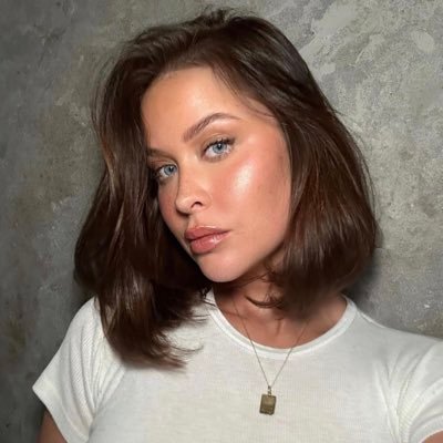 charlotetyler's profile picture. living and Learning 📚 . Crypto Enthusiast 📊. Always Think Positive 💭