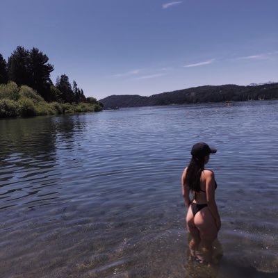 RociioNC's profile picture. insta: rocioindaver