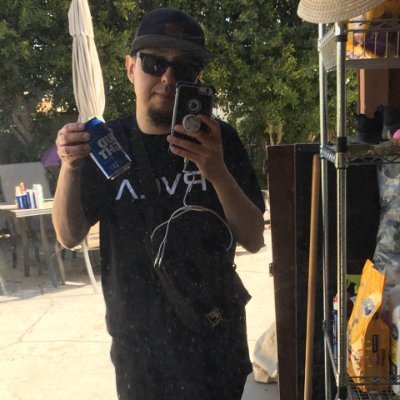 DynamicVibes's profile picture. Life is Weird.